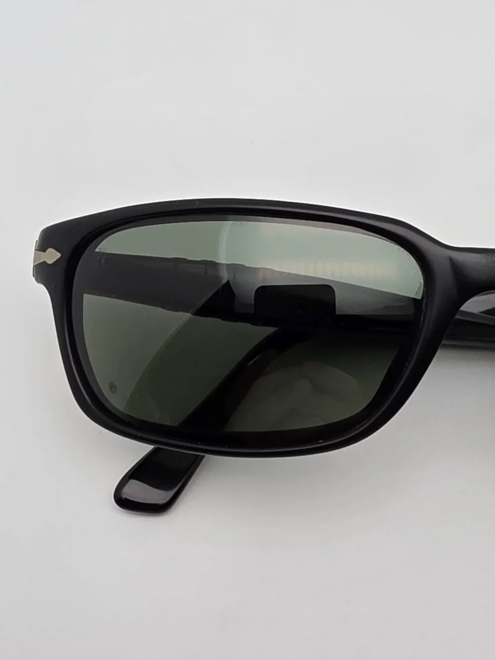 Persol this listing